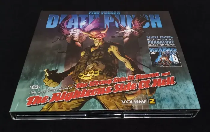 CD Five Finger Death Punch - Wrong Side Of Heaven Volume 2 Deluxe (CD/DVD) Clean Version
