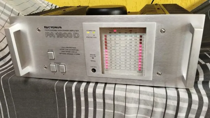Potencia cygnus1800D disponivel soment p troca p potencia marantz