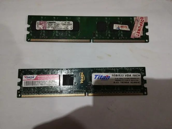Memória ram DDR2 DE 1GB
