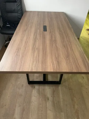 MESA DE REUNIAO INDUSTRIAL com caixa passa fio 2.00x1.00 - LOJA IKONMIXOFFICE