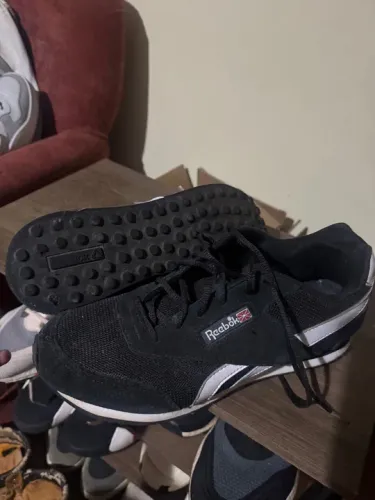 Tenis Rebook clássico
