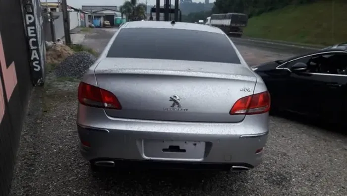 Sucata peugeot 408 2.0 automatico 2011 2012 griffe Para desmontagem de peças