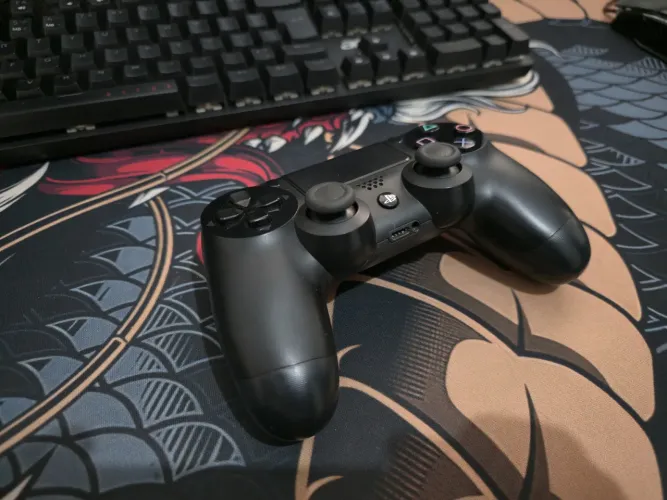 Controle de PS4 DualShock 4