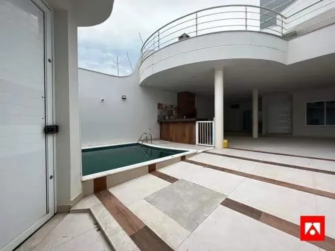 Sobrado à venda no Terras de Santa Bárbara em Santa Bárbara d'Oeste com 4 quartos (1 suíte