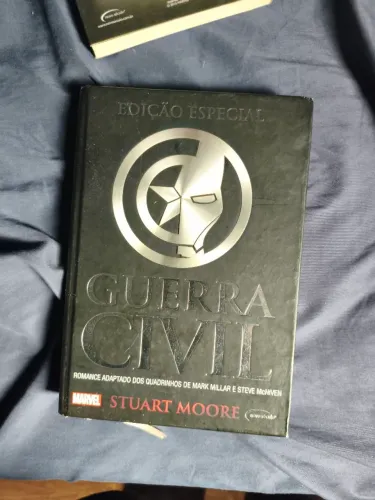 Livro guerra civil edição de luxo