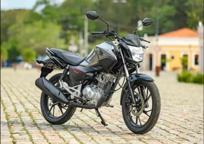 Alugue uma Honda CG Fan 2026 para Aplicativo com KM Livre