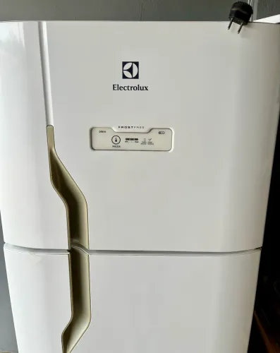 Geladeira Electrolux FrostFree 