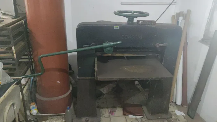 Guilhotina pra vender!