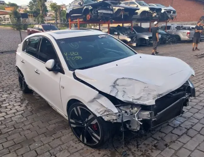 Sucata Chevrolet Cruze Hatch 1.8 2012 a 2016 Peças