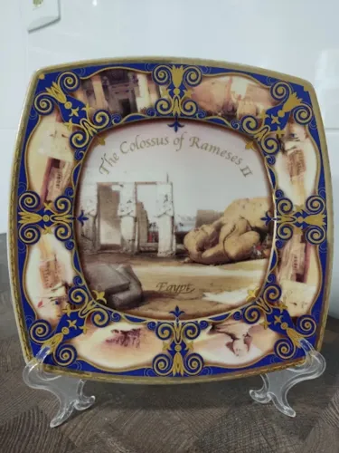 Prato Quadrado Decorativo Lembrança Egito Rameses Detalhes Dourado 20cm