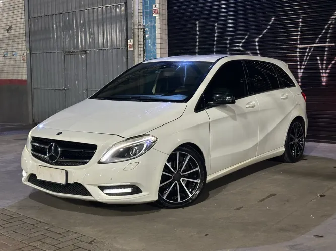 Mercedes B200 1.6 Turbo 2013 Automático Banco Interior Branco 