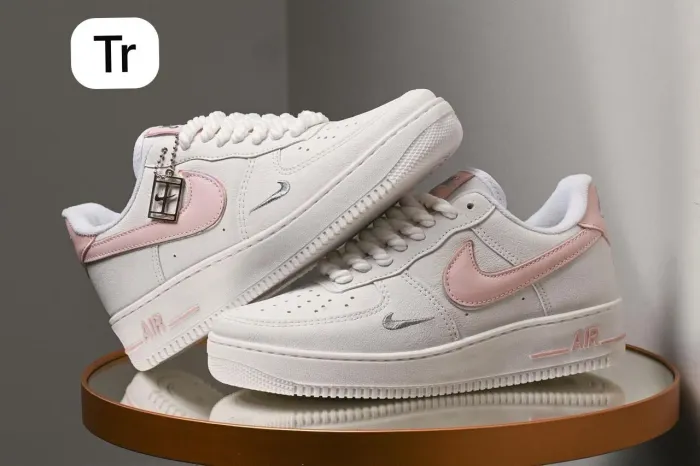 Tênis Nike Air Force 1 Rosa Feminino