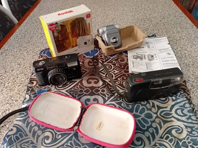 Lote - Máquinas Fotográficas e Tripé (Ler descrição)