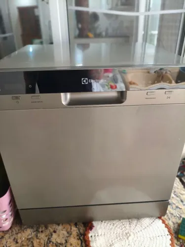 Máquina de lavar louça Eletrolux 8 serviços