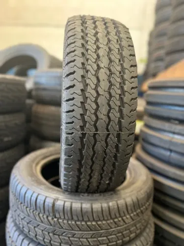  205/70 R15 C pneu para van direto do distribuidor - temos aqui