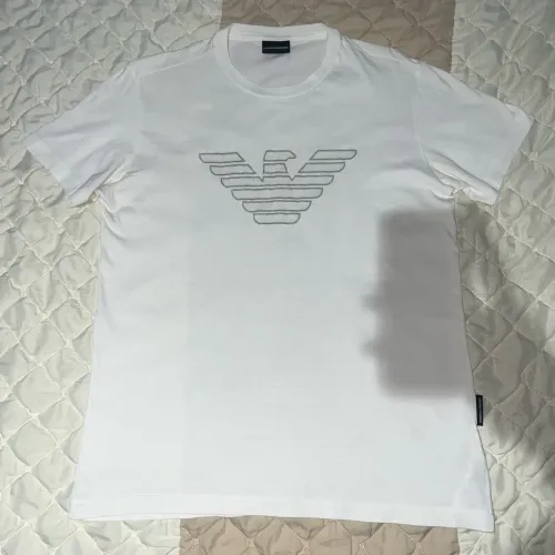 Camiseta Emporio Armani Logo de camurça