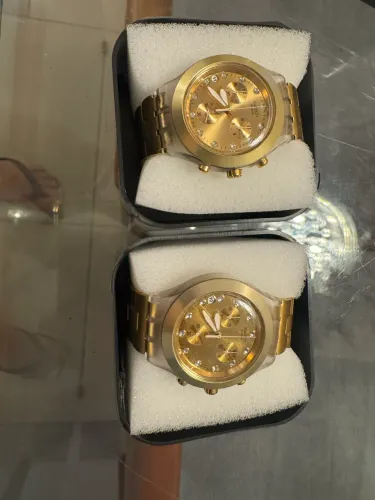 Swatch feminino dourado