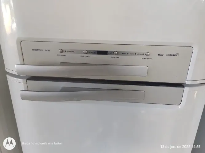 REFRIGERADOR ELECTROLUX DF 46 220V