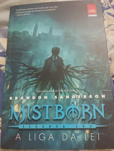 Vendo livro A Liga da Lei