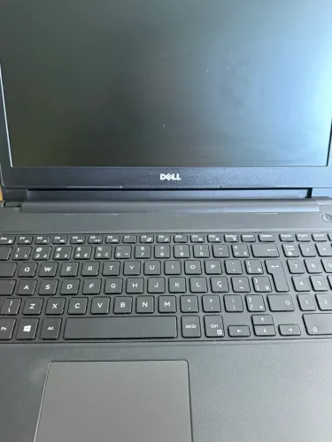 Notebook Dell inspiron 15 série 3000 i5 8250u 128 ssd, 500gb de hd e 8gb de ram