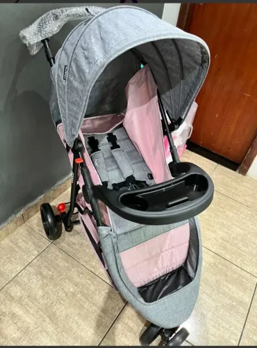 Carrinho de Bebê Jetty Cosco menina