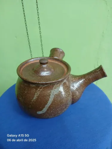 Chaleira de cerâmica 