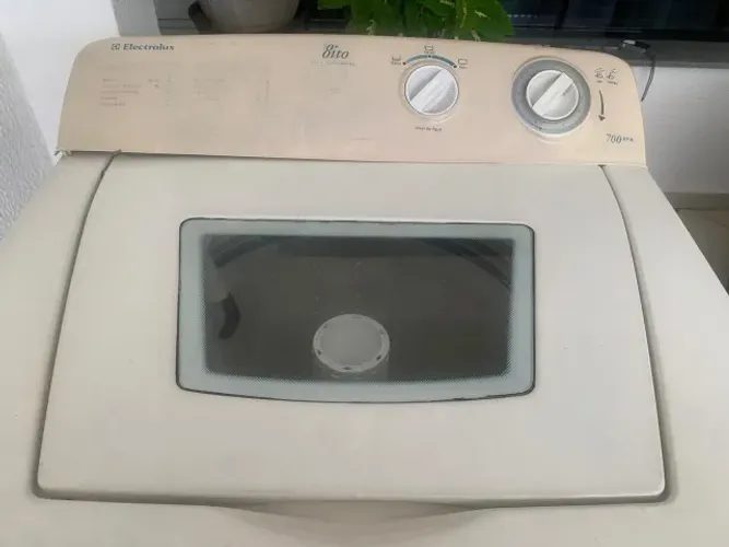 Maquina de lavar ropus Eletrolux 8 kg 