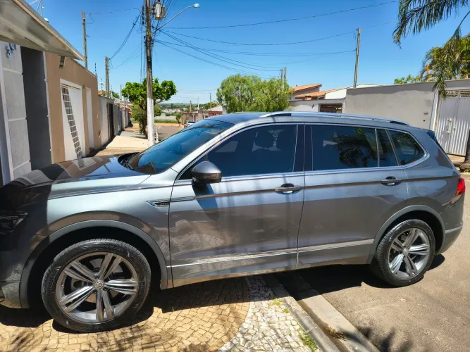 Volkswagen Tiguan Allspac R-line 350 TSI 2.0 4X4 2019