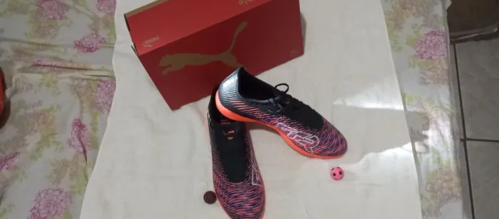 Chuteira Puma de futsal- Nova