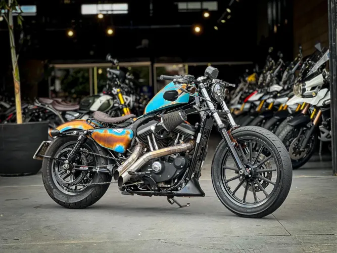 Harley Davidson Iron 883N 2012