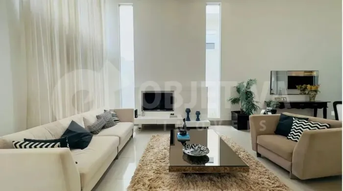 Casa em Condomínio à venda, 3 quartos, 3 suítes, 4 vagas, Jardins Roma - UBERLANDIA/MG