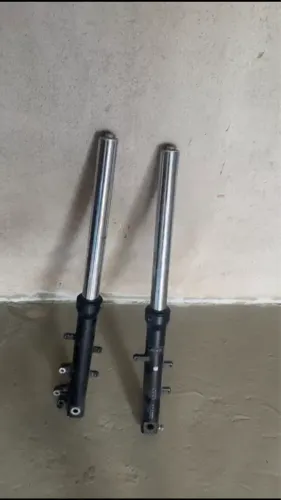 Suspensão dianteira CB300F