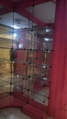 Vitrine completa modulada de vidro temperado 4mm