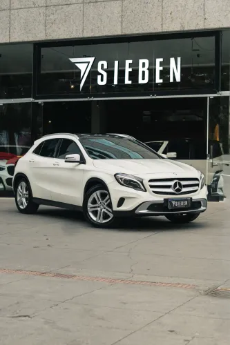 MERCEDES-BENZ GLA 200 1.6 CGI VISION 16V TURBO 4P AUTOMÁTICO