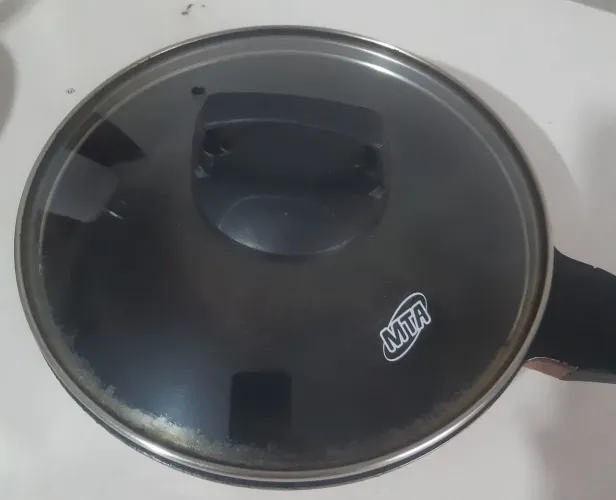 Frigideira com  com Tampa de Vidro MITA