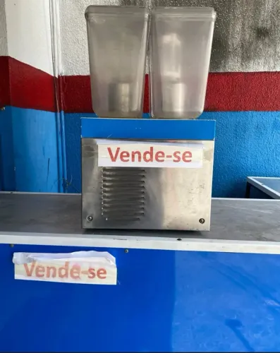 Balcão máquina de suco 