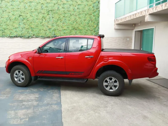 Mitsubishi L200 Triton HPE 3.2 CD TB Int.diesel AUT 2011