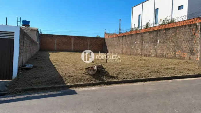 Terreno à venda em Rio Branco/AC Bairro Nova Esperança | R$ 160.000