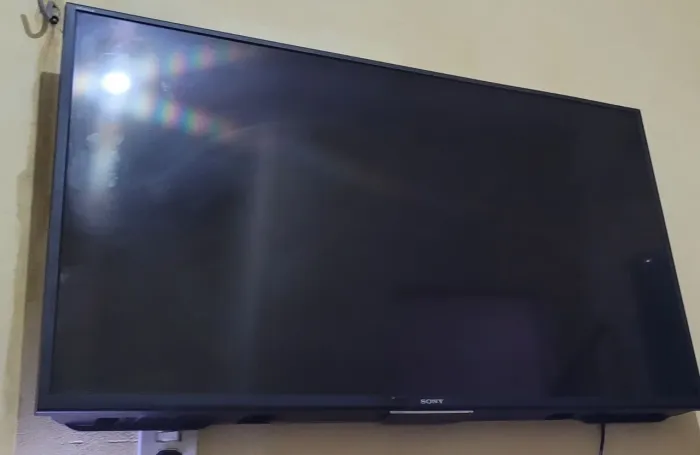 Vendo essa televisão pra retirada de peças
