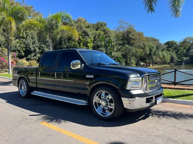 Ford F-250 XLT 4.2 TB Diesel 2005