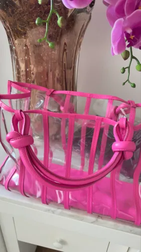 BOLSA TRANSPARENTE DE COURO ROSA 