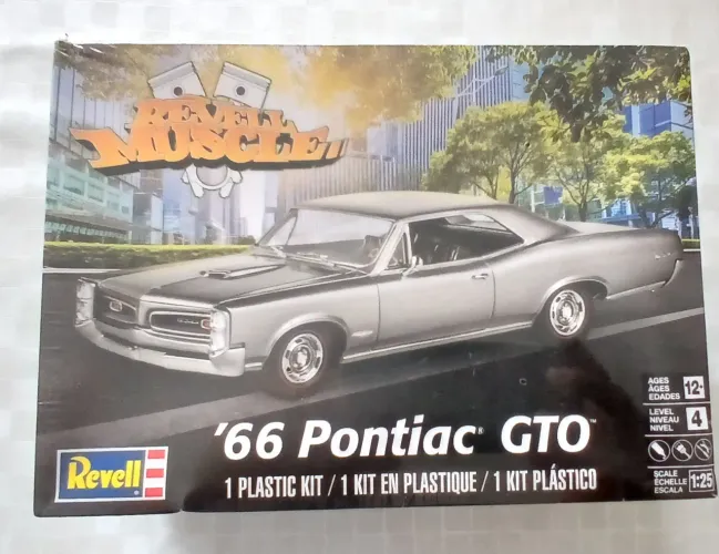 Pontiac GTO '66 Revell - 1/25
