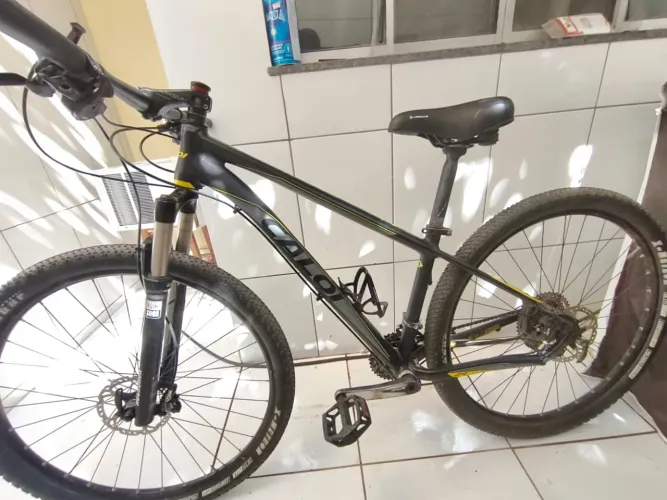 Caloi black burn aro 29 