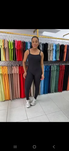 Macacão fitness poliamida veste até *