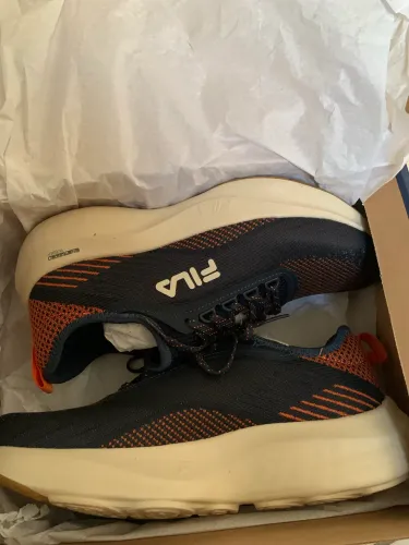 Tênis original Fila de 600 por R$ 278,00 oportunidade imperdível