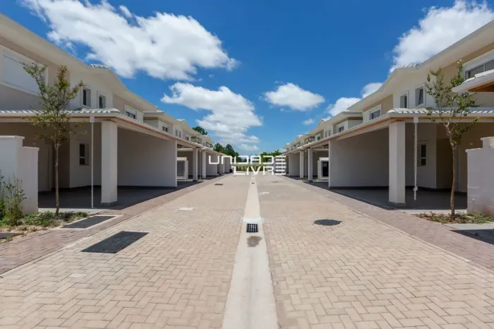 Casa à venda no Condomínio Reserva Ipoema by Helbor R$949.000