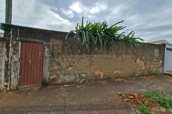 Terreno à venda em Cosmópolis