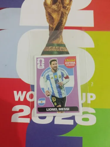 FIGURINHA EXTRA LEGEND MESSI ROXO