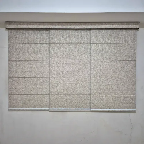 Persiana blackout - movimento horizontal - cor off white