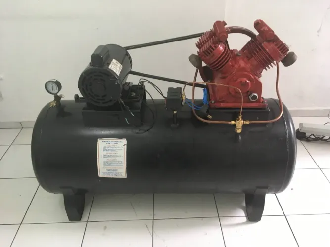 Compressor 250 litros Douat revisado